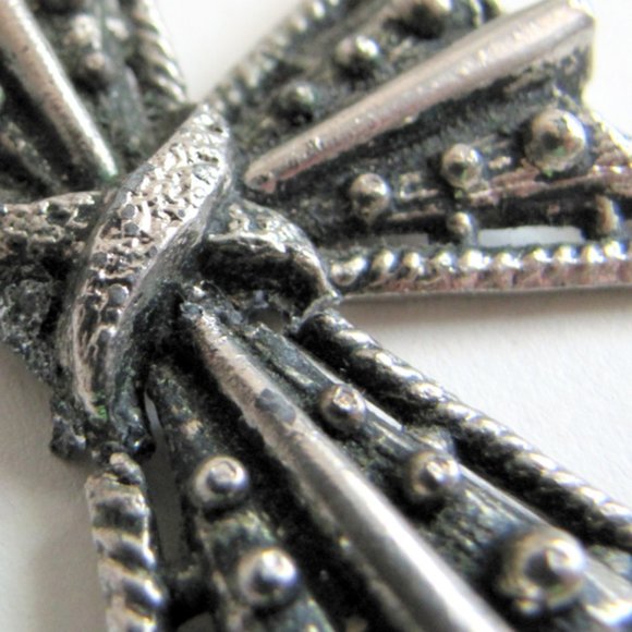 ISO Vintage Iron/Maltese Cross Pendant Brooch - Picture 6 of 7